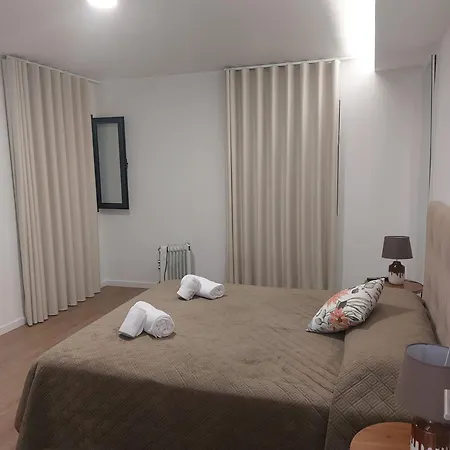 Paradise Point Sea & Mountain View *