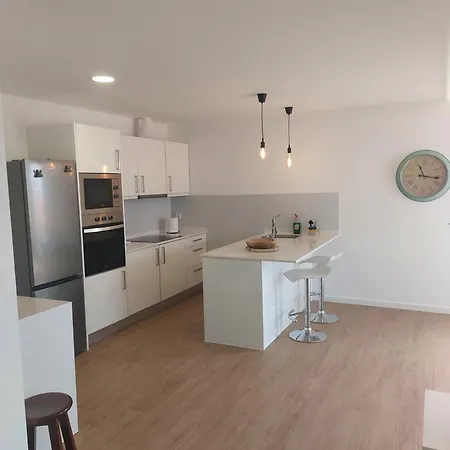 בית נופש Paradise Point Sea & Mountain View