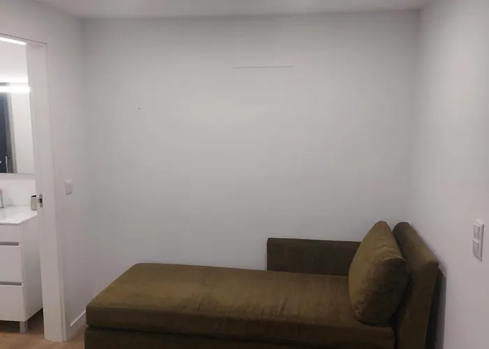 Paradise Point Sea & Mountain View