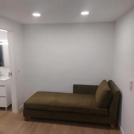 Paradise Point Sea & Mountain View